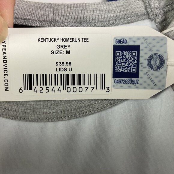 NWT/NWOT University of Kentucky Wildcats 2-piece set, Cropped Top, PJ Shorts - Picture 9 of 14